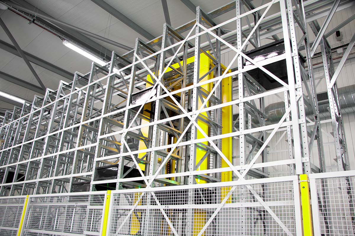 CubeStocker-Automated-Warehouse-Storage-System-1